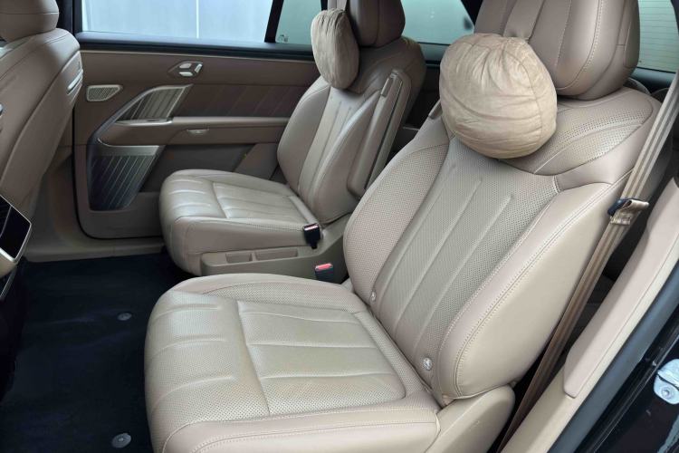 Used ONVO Luxeed L90 2025 Model—Max Six-Seater Version Interior 1
