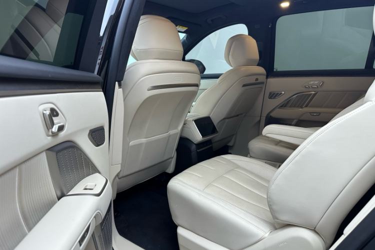 Used ONVO Luxeed L90 2025 Model—Ultra Six-Seater Version Interior 1