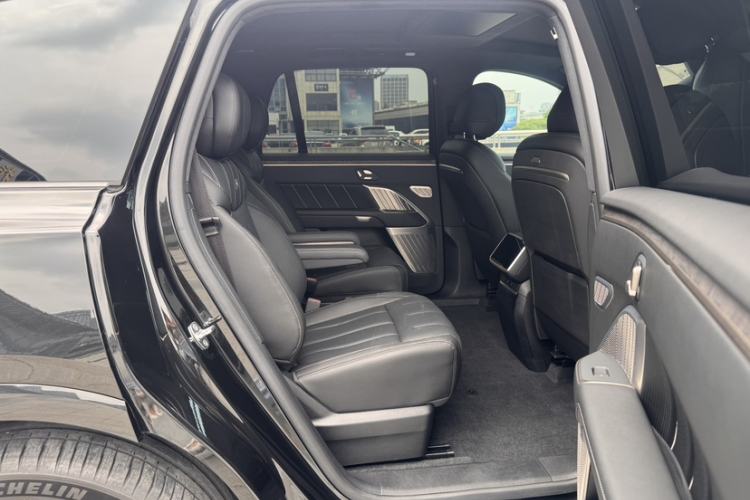 Used ONVO Luxeed L90 2025 Model—Max Six-Seater Version Interior 1