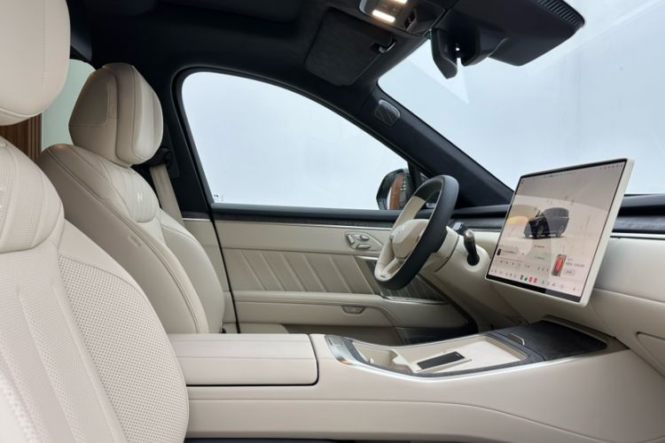 Used ONVO Luxeed L90 2025 Model—Ultra Six-Seater Version Interior 12