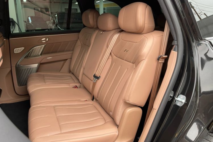 Used ONVO Luxeed L90 2025 Model—Max Seven-Seater Version Interior 2