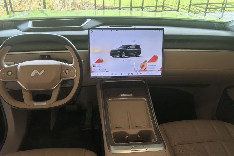 Used ONVO Luxeed L90 2025 Model—Ultra Six-Seater Version Interior 3