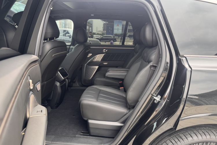 Used ONVO Luxeed L90 2025 Model—Max Six-Seater Version Interior 3