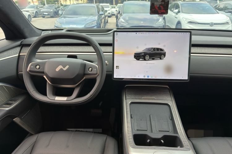 Used ONVO Luxeed L90 2025 Model—Max Six-Seater Version Interior 4