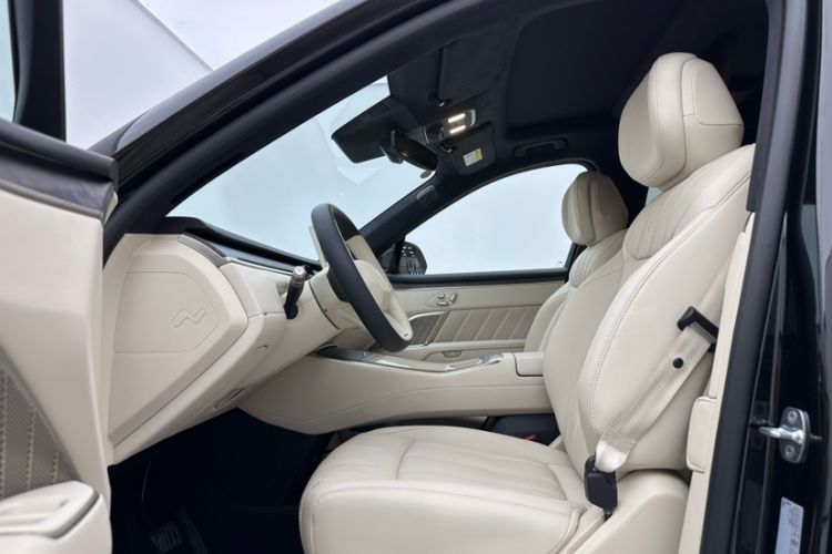 Used ONVO Luxeed L90 2025 Model—Ultra Six-Seater Version Interior 4