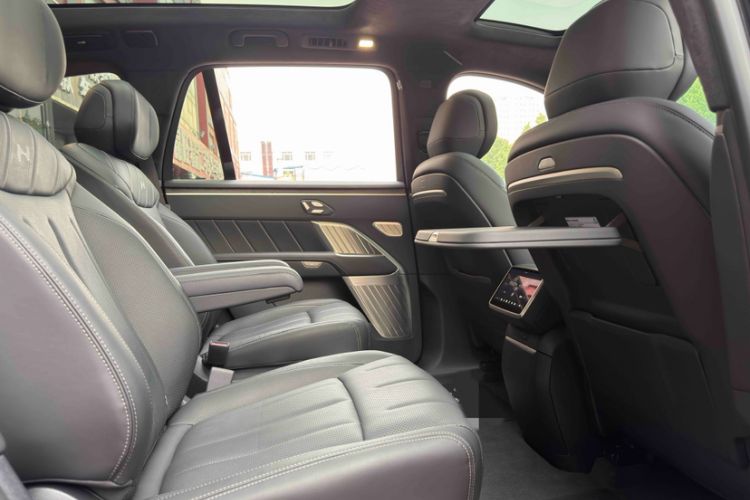 Used ONVO Luxeed L90 2025 Model—Pro Six-Seater Version Interior 4