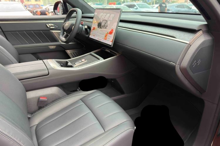 Used ONVO Luxeed L90 2025 Model—Pro Six-Seater Version Interior 5