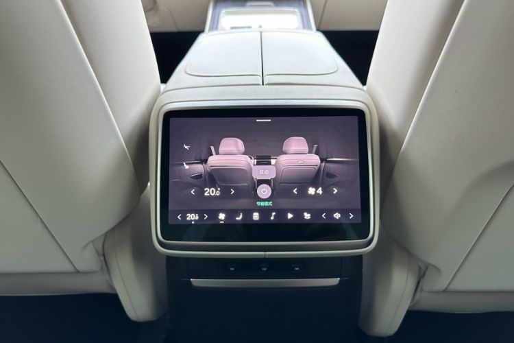 Used ONVO Luxeed L90 2025 Model—Ultra Six-Seater Version Interior 6