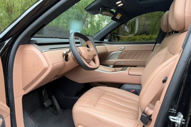 Used ONVO Luxeed L90 2025 Model Ultra Six-Seater 60-degree Battery Edition Interior 7