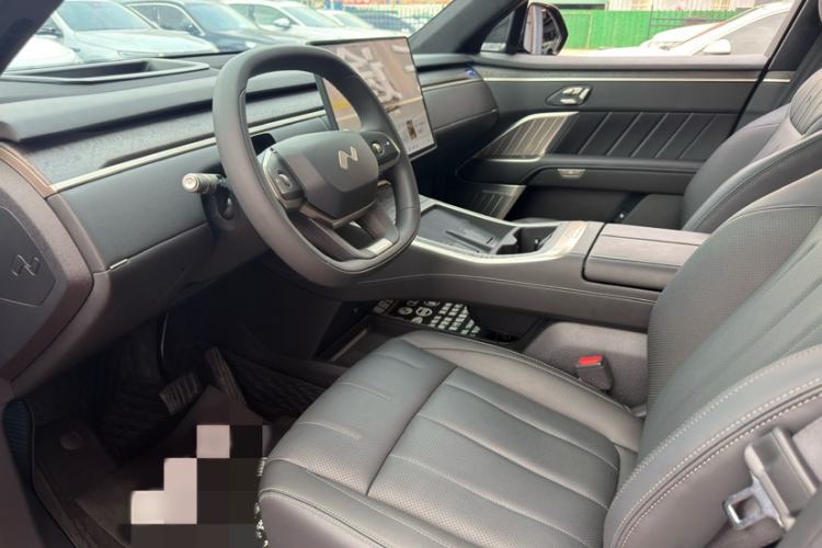 Used ONVO Luxeed L90 2025 Model—Max Six-Seater Version Interior 8