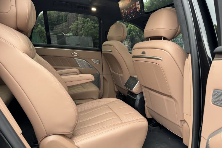 Used ONVO Luxeed L90 2025 Model Max Six-Seater 60-degree Battery Edition Interior 9