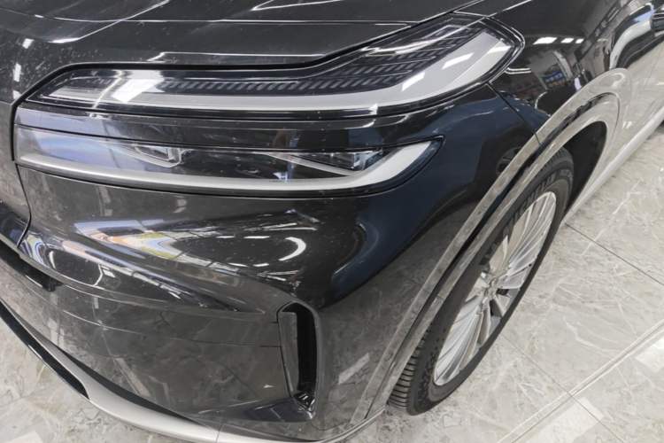 Used ONVO Luxeed L90 2025 Model Ultra Six-Seater 60-degree Battery Edition Left Front Headlight