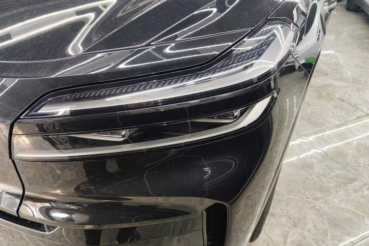 Used ONVO Luxeed L90 2025 Model—Ultra Six-Seater Version Left Front Headlight