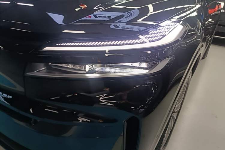Used ONVO Luxeed L90 2025 Model—Ultra Six-Seater Version Left Front Headlight