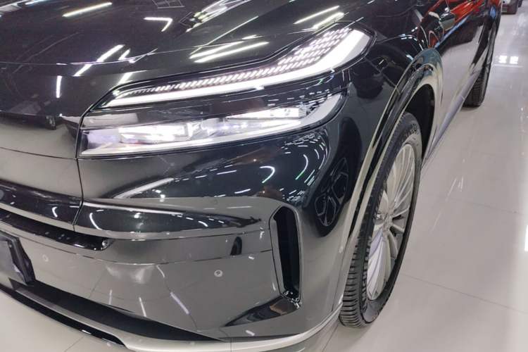 Used ONVO Luxeed L90 2025 Model—Ultra Six-Seater Version Left Front Headlight