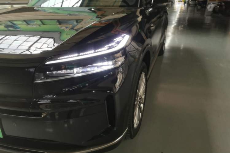Used ONVO Luxeed L90 2025 Model—Ultra Six-Seater Version Left Front Headlight