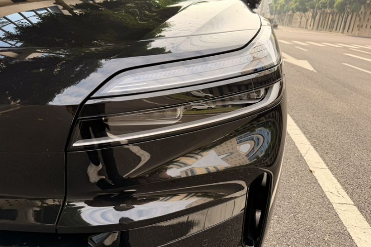 Used ONVO Luxeed L90 2025 Model—Max Six-Seater Version Left Front Headlight