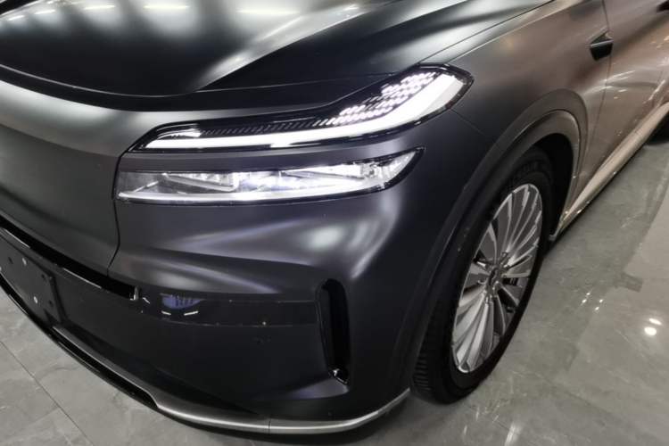 Used ONVO Luxeed L90 2025 Model Ultra Six-Seater 60-degree Battery Edition Left Front Headlight