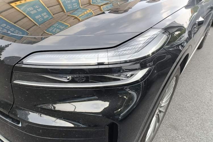Used ONVO Luxeed L90 2025 Model—Max Six-Seater Version Left Front Headlight