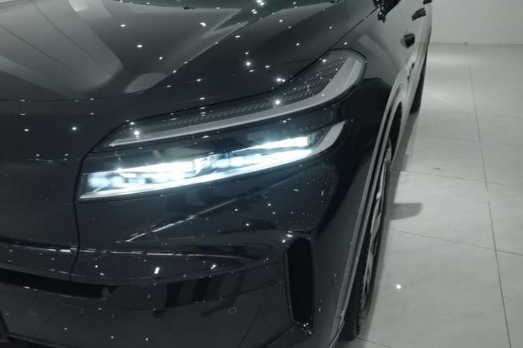 Used ONVO Luxeed L90 2025 Model—Max Six-Seater Version Left Front Headlight