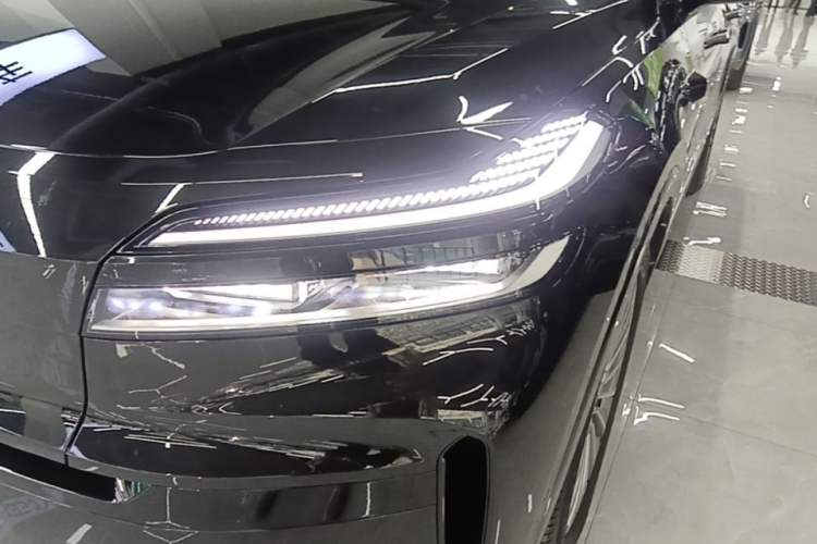 Used ONVO Luxeed L90 2025 Model—Ultra Six-Seater Version Left Front Headlight