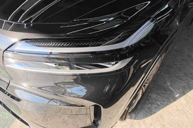 Used ONVO Luxeed L90 2025 Model—Max Six-Seater Version Left Front Headlight