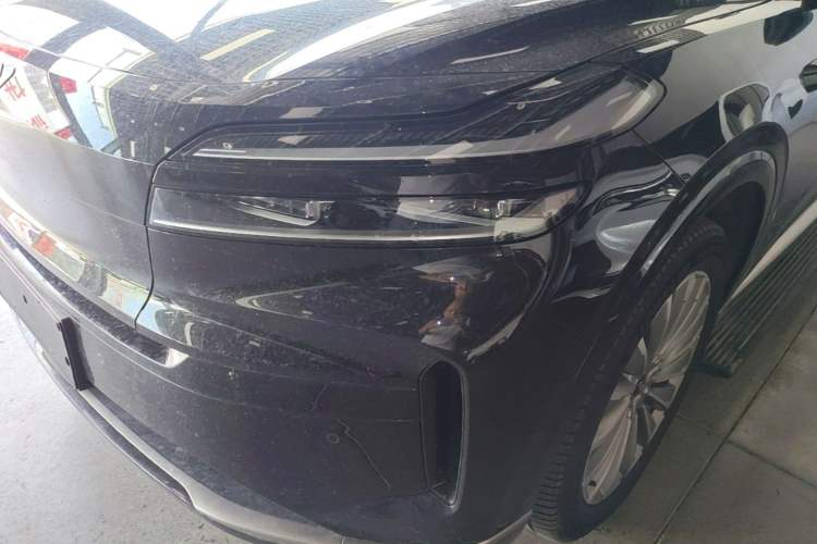 Used ONVO Luxeed L90 2025 Model—Ultra Six-Seater Version Left Front Headlight