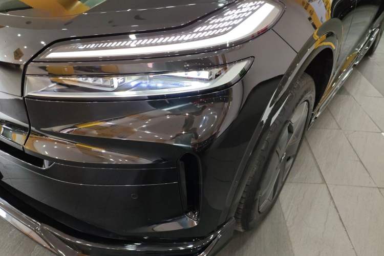 Used ONVO Luxeed L90 2025 Model—Max Six-Seater Version Left Front Headlight