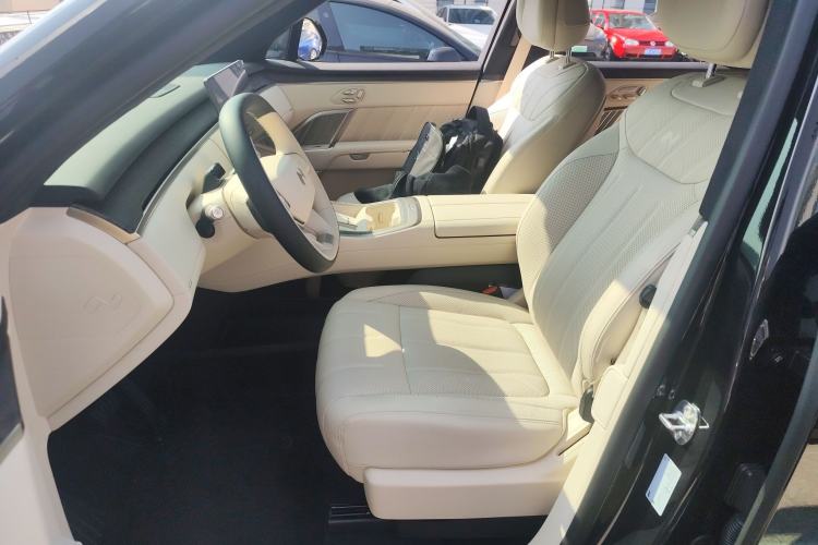 Used ONVO Luxeed L90 2025 Model—Ultra Six-Seater Version Left Front Seat