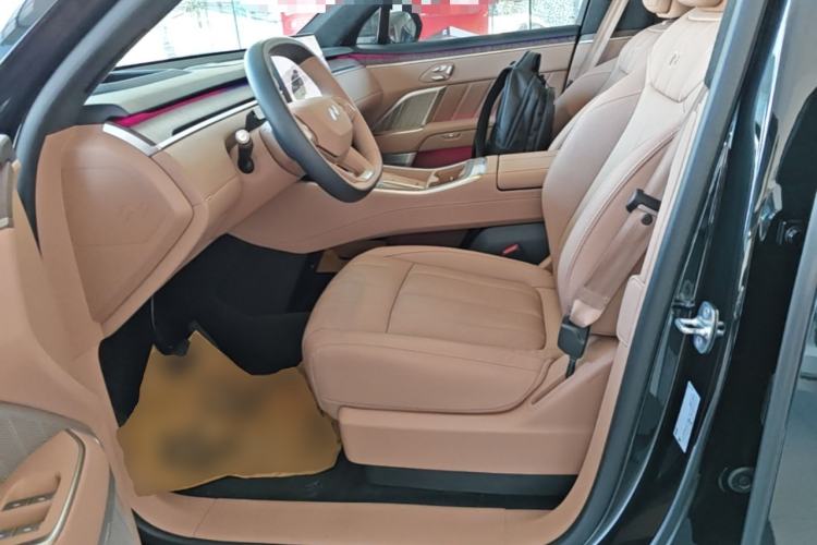 Used ONVO Luxeed L90 2025 Model—Ultra Six-Seater Version Left Front Seat