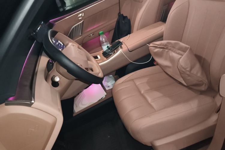 Used ONVO Luxeed L90 2025 Model—Max Six-Seater Version Left Front Seat
