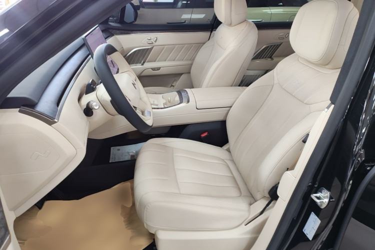 Used ONVO Luxeed L90 2025 Model—Max Six-Seater Version Left Front Seat