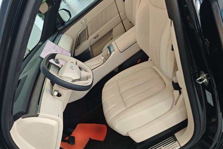 Used ONVO Luxeed L90 2025 Model—Ultra Six-Seater Version Left Front Seat