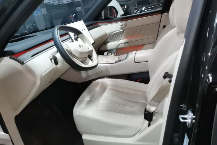 Used ONVO Luxeed L90 2025 Model—Ultra Six-Seater Version Left Front Seat