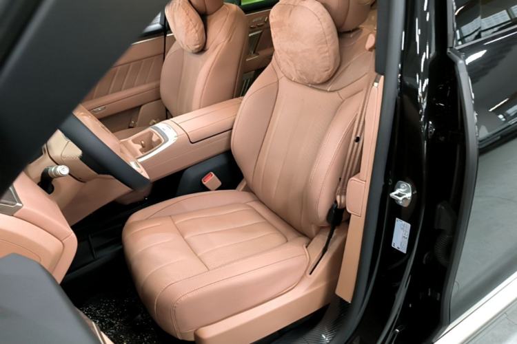 Used ONVO Luxeed L90 2025 Model—Ultra Six-Seater Version Left Front Seat