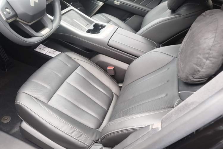 Used ONVO Luxeed L90 2025 Model—Ultra Six-Seater Version Left Front Seat