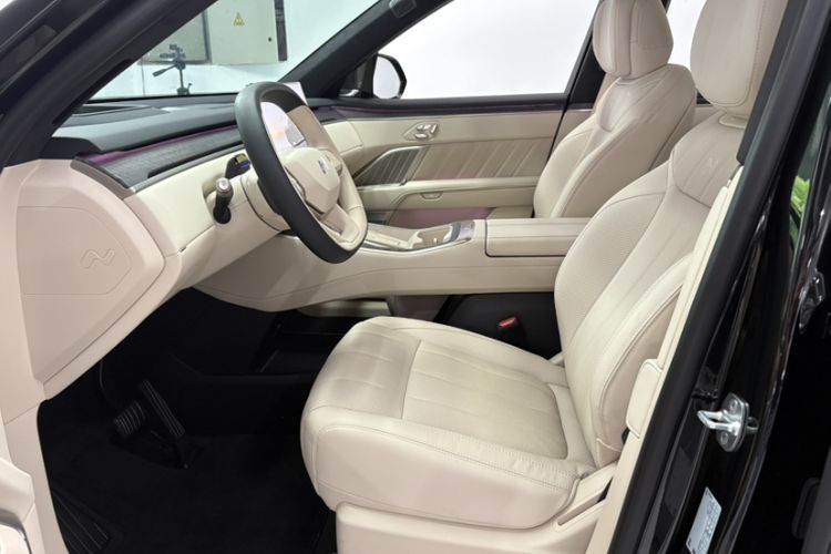 Used ONVO Luxeed L90 2025 Model—Black Knight Special Edition—Six-Seater Left Front Seat