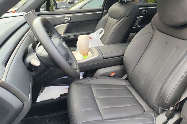 Used ONVO Luxeed L90 2025 Model—Pro Seven-Seater Version Left Front Seat