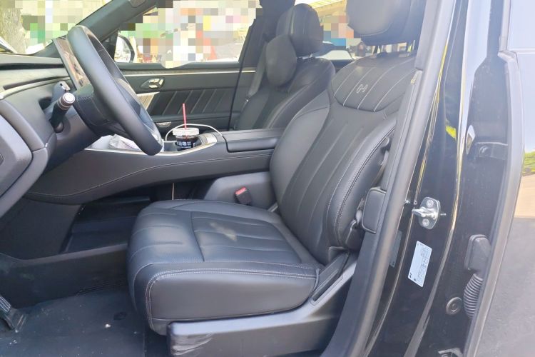 Used ONVO Luxeed L90 2025 Model—Max Six-Seater Version Left Front Seat