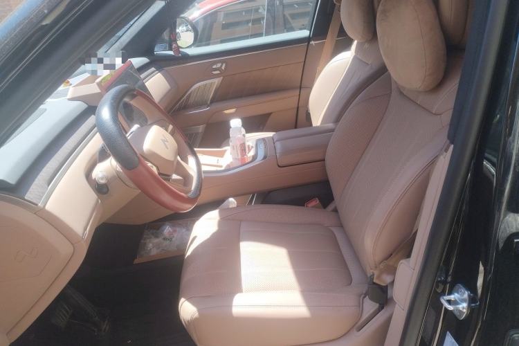 Used ONVO Luxeed L90 2025 Model—Ultra Six-Seater Version Left Front Seat