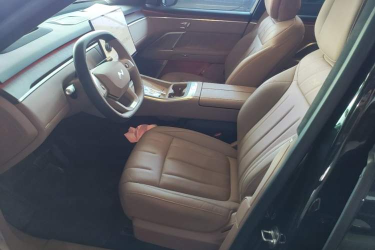 Used ONVO Luxeed L90 2025 Model—Ultra Six-Seater Version Left Front Seat