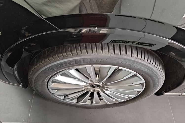 Used ONVO Luxeed L90 2025 Model—Ultra Six-Seater Version Left Front Wheel Hub