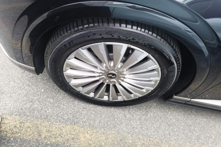 Used ONVO Luxeed L90 2025 Model—Ultra Six-Seater Version Left Front Wheel Hub