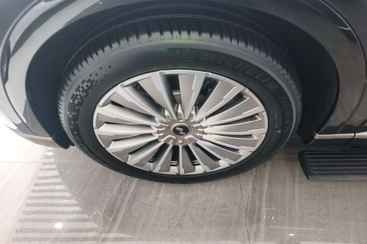 Used ONVO Luxeed L90 2025 Model—Ultra Six-Seater Version Left Front Wheel Hub