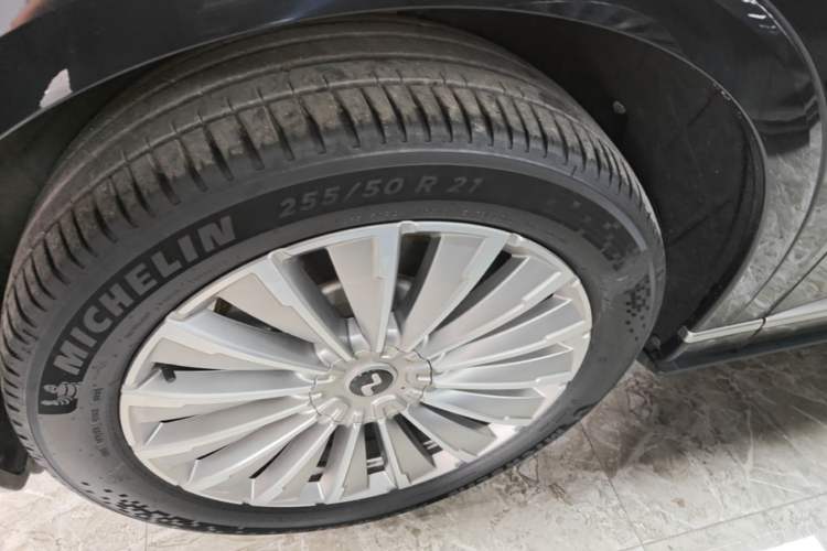 Used ONVO Luxeed L90 2025 Model—Max Six-Seater Version Left Front Wheel Hub
