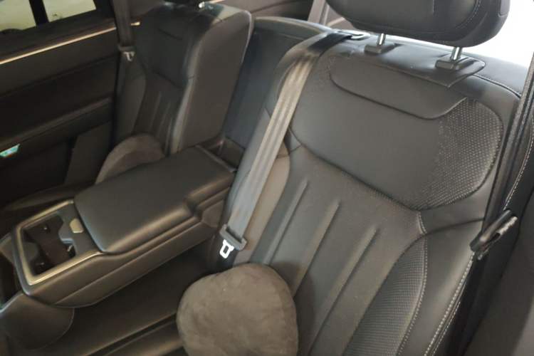 Used ONVO Luxeed L90 2025 Model—Pro Seven-Seater Version Left Rear Seat