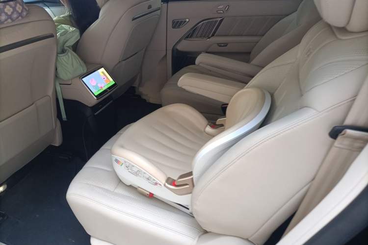 Used ONVO Luxeed L90 2025 Model Max Six-Seater 60-degree Battery Edition Left Rear Seat