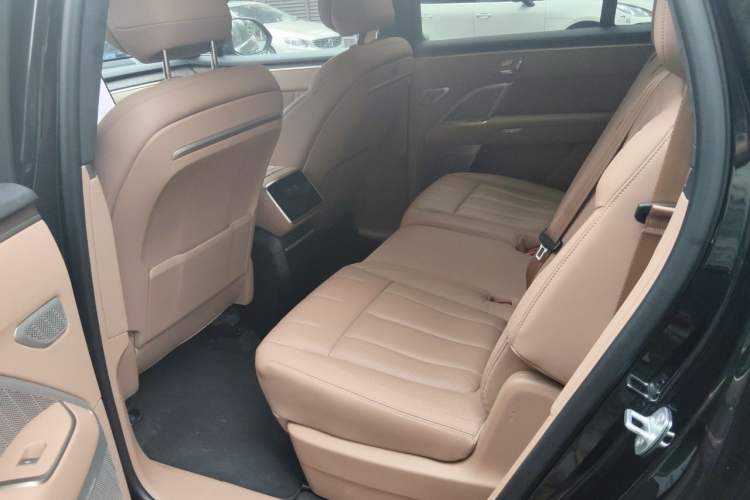 Used ONVO Luxeed L90 2025 Model—Max Seven-Seater Version Left Rear Seat