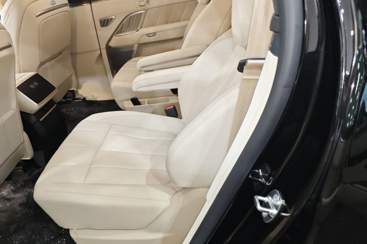 Used ONVO Luxeed L90 2025 Model—Max Six-Seater Version Left Rear Seat