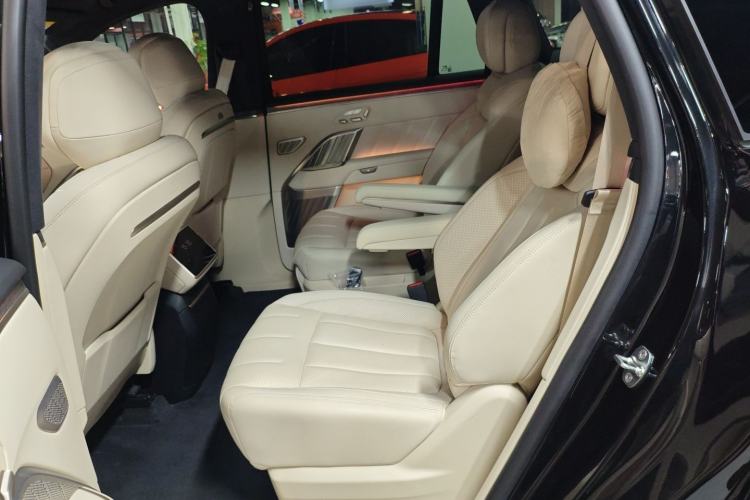 Used ONVO Luxeed L90 2025 Model—Ultra Six-Seater Version Left Rear Seat